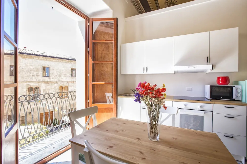 NinaCoco's house