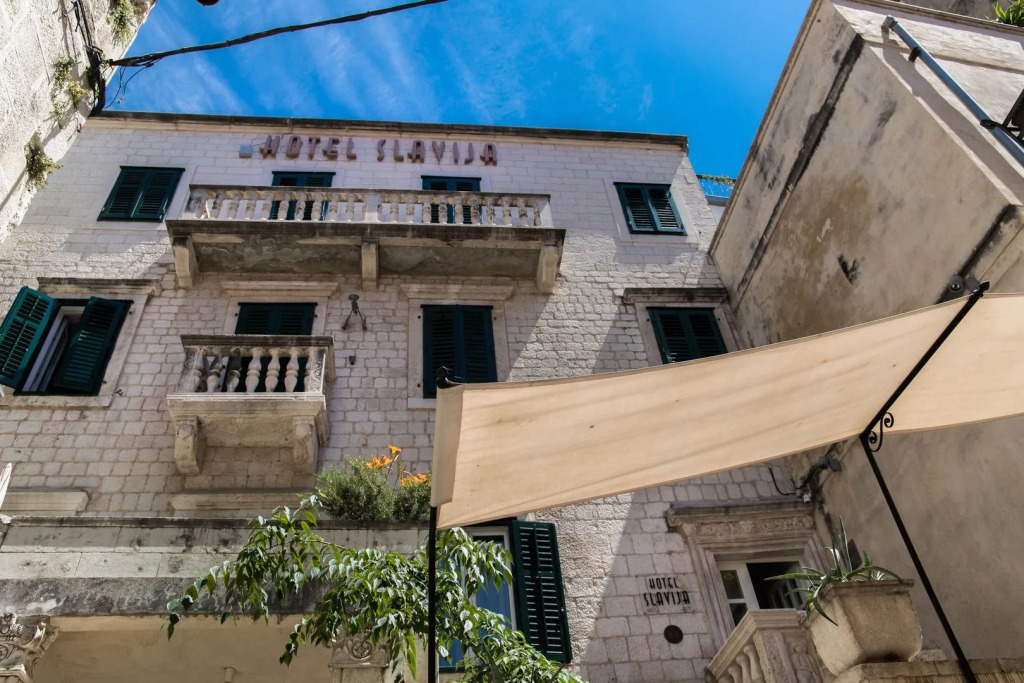 Slavija Culture Heritage Hotel