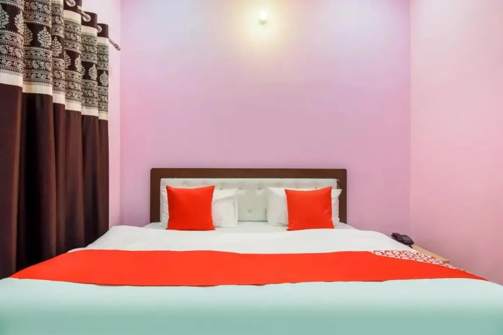New Vatika Guest House by OYO Rooms