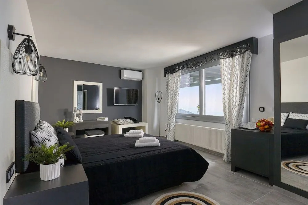 Seli Sea View Apartments and Studios