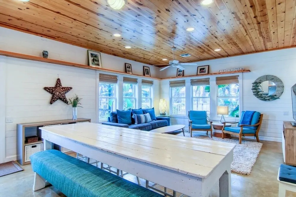 Villa Blue - 4 Br Home