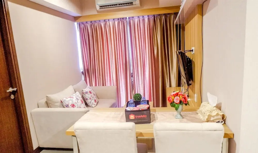 Warm Interior Apartment near MT Haryono and Cawang