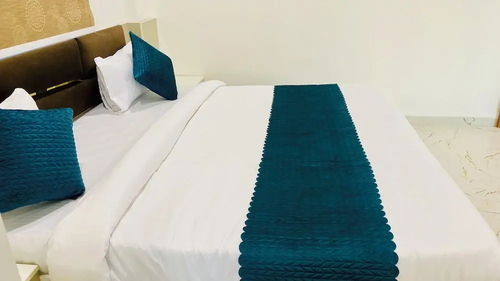 Stay10 Parallel Apartment Hotel