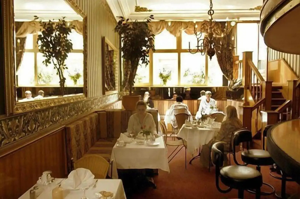 Rembrandtplein Bed & Breakfast