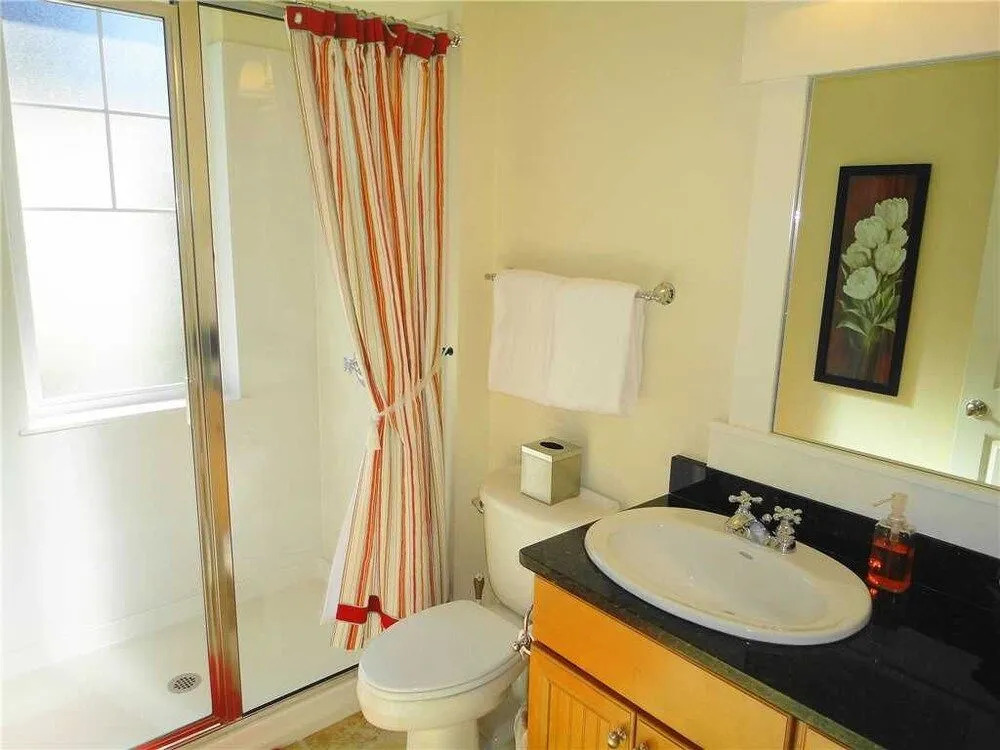 1381 Laurel Grove 3 Bedroom Home by RedAwning