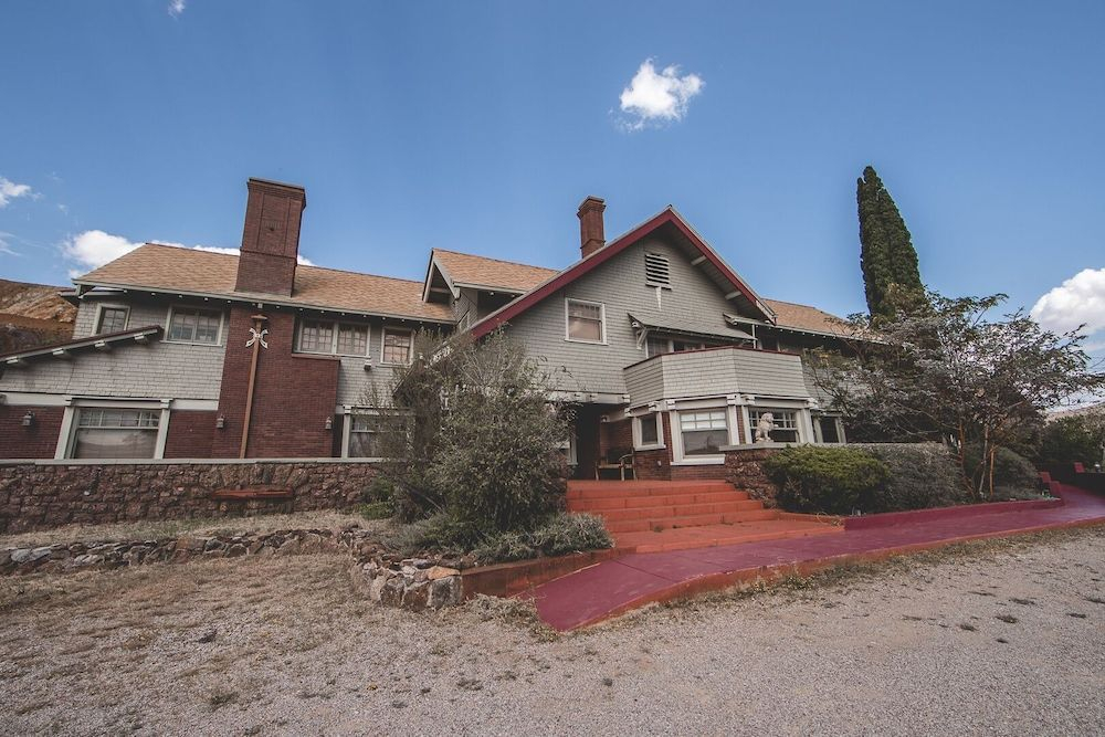 Greenway Manor