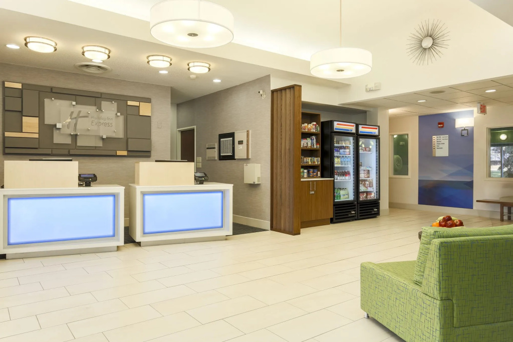 Holiday Inn Express Rochester NE- Irondequoit by IHG
