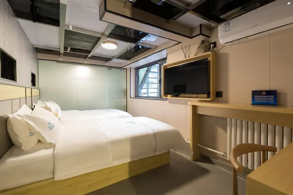 Dequan Chaoyang Park Hotel, near SOLANA