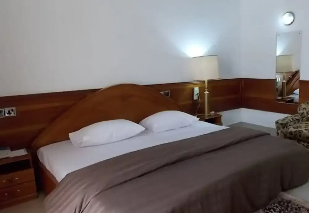Premier Hotel