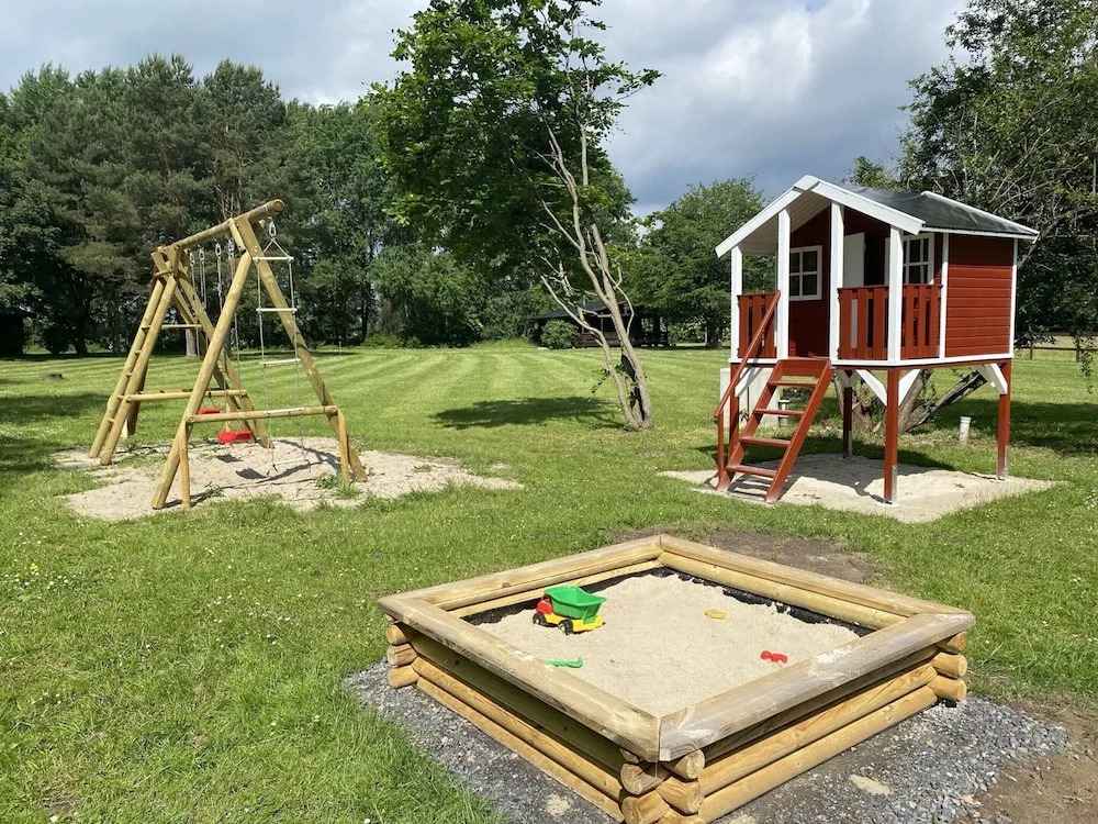 Blockhaus mitten in der Natur
