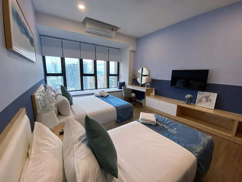 Ceylonz Suites by EdenZpace