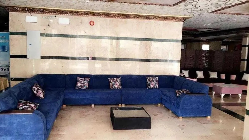 Revan Hotel