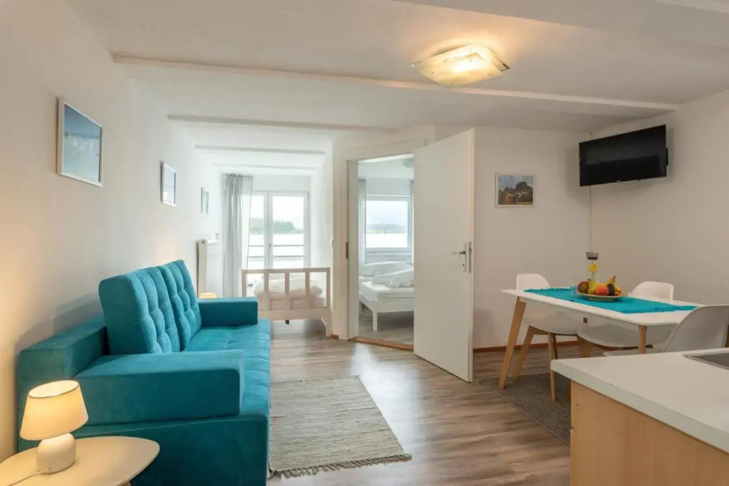 Alpine Hostel A12
