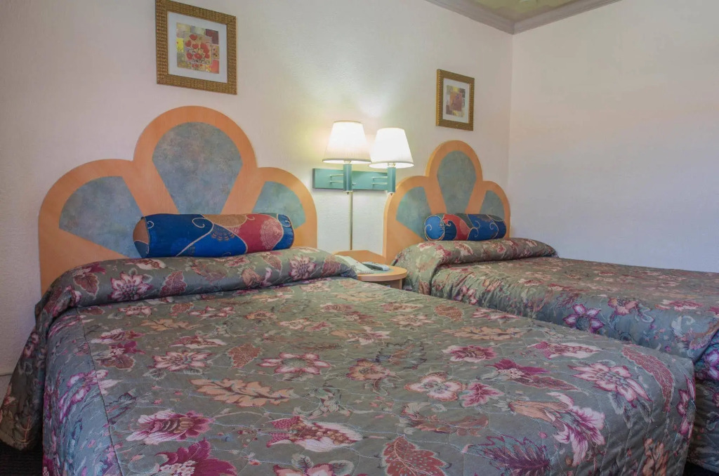 Economy Inn Los Banos