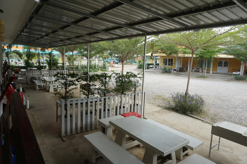 Pooma Resort