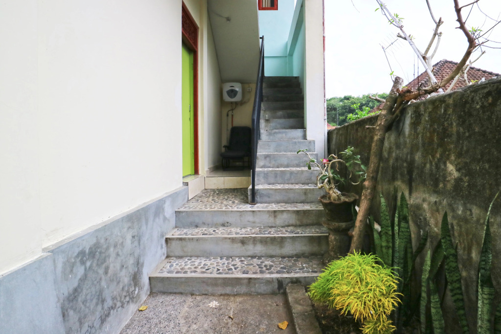 Hotel O Pondok Tulasi Hostel Near Monkey Forest