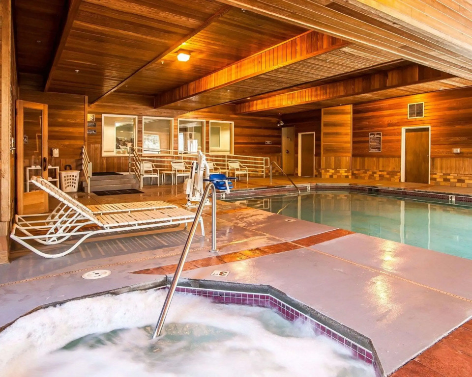 Comfort Suites Clackamas