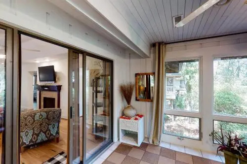 Inlet Cove 70
