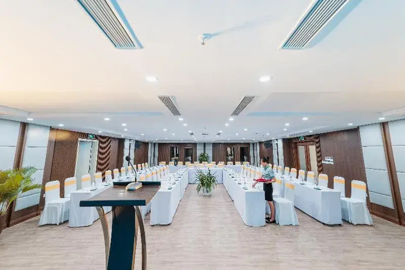 Rex Quang Binh Hotel