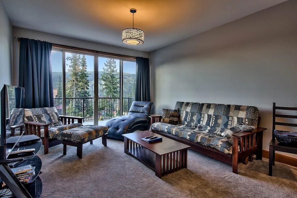 Lookout Lodge By Bear Country