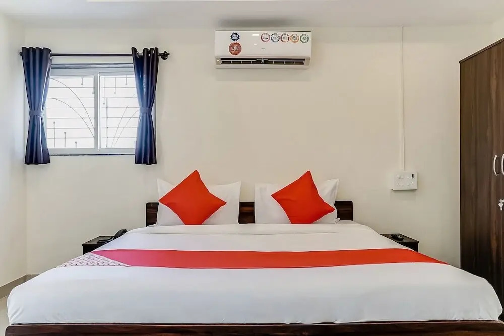 United Star Hotel By OYO Rooms
