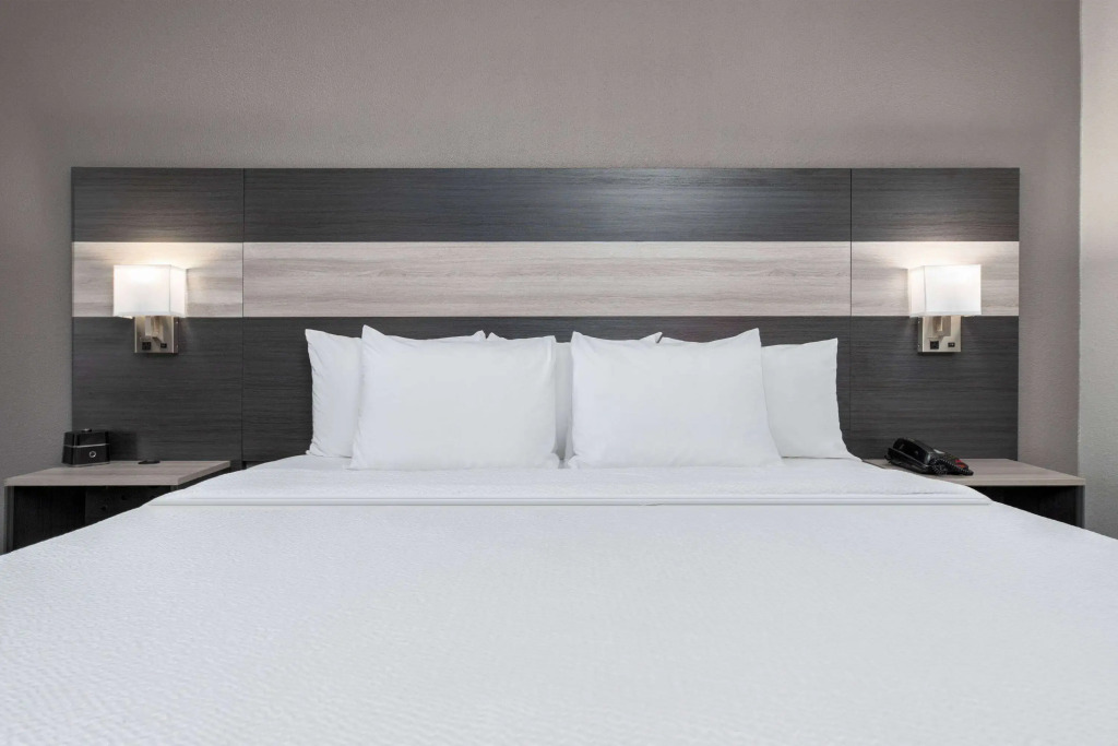 La Quinta by Wyndham Allen at The Village