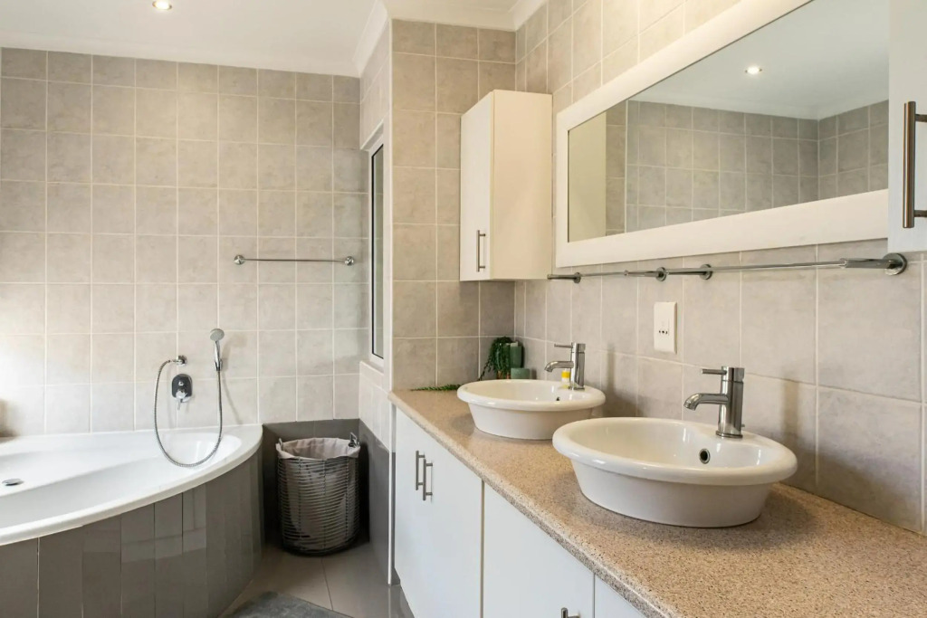 Waterfront E7
