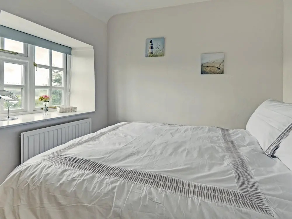 Holiday Home with Spacious Garden near Beach in Instow