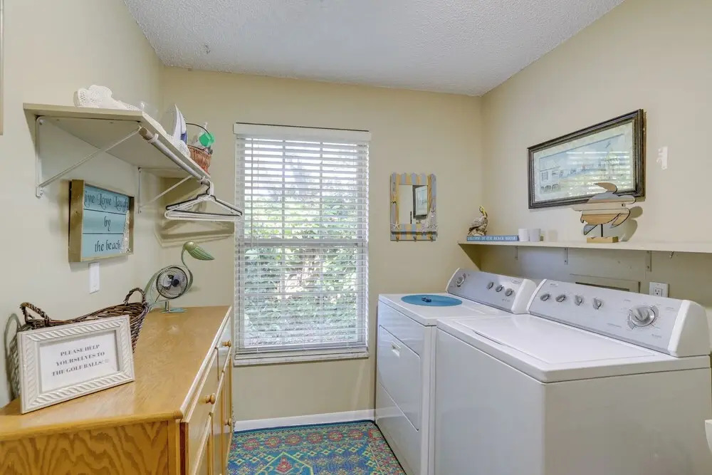 3 Mi to Beach: Prime Largo Home w/ Pool!