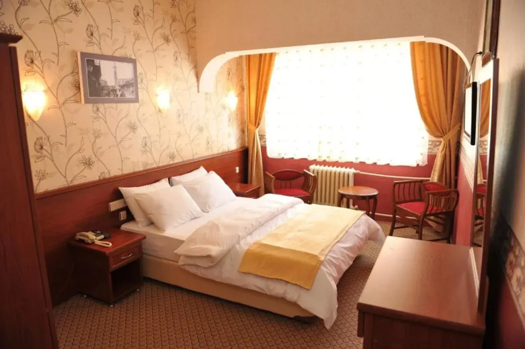 Saray Hotel
