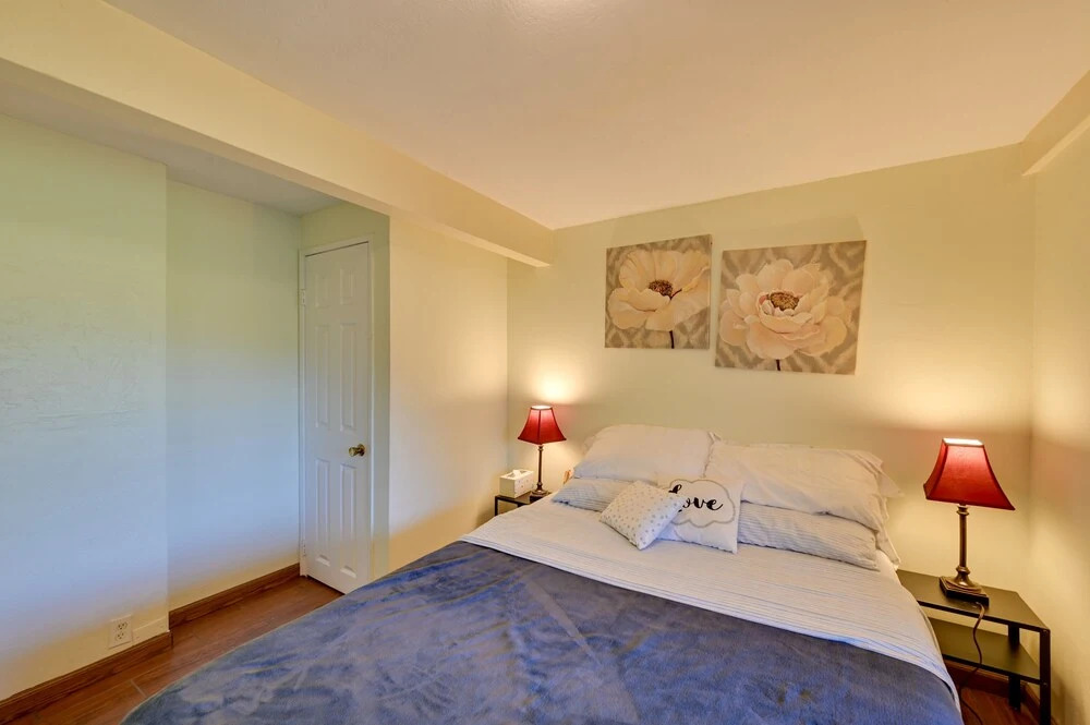 La Mesa Vacation Rental ~ 12 Mi to San Diego!