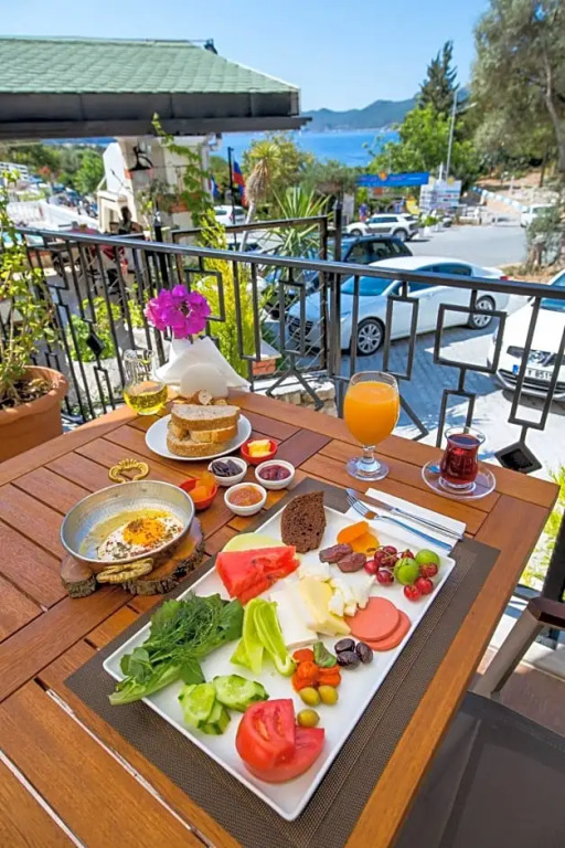 Lale Hotel