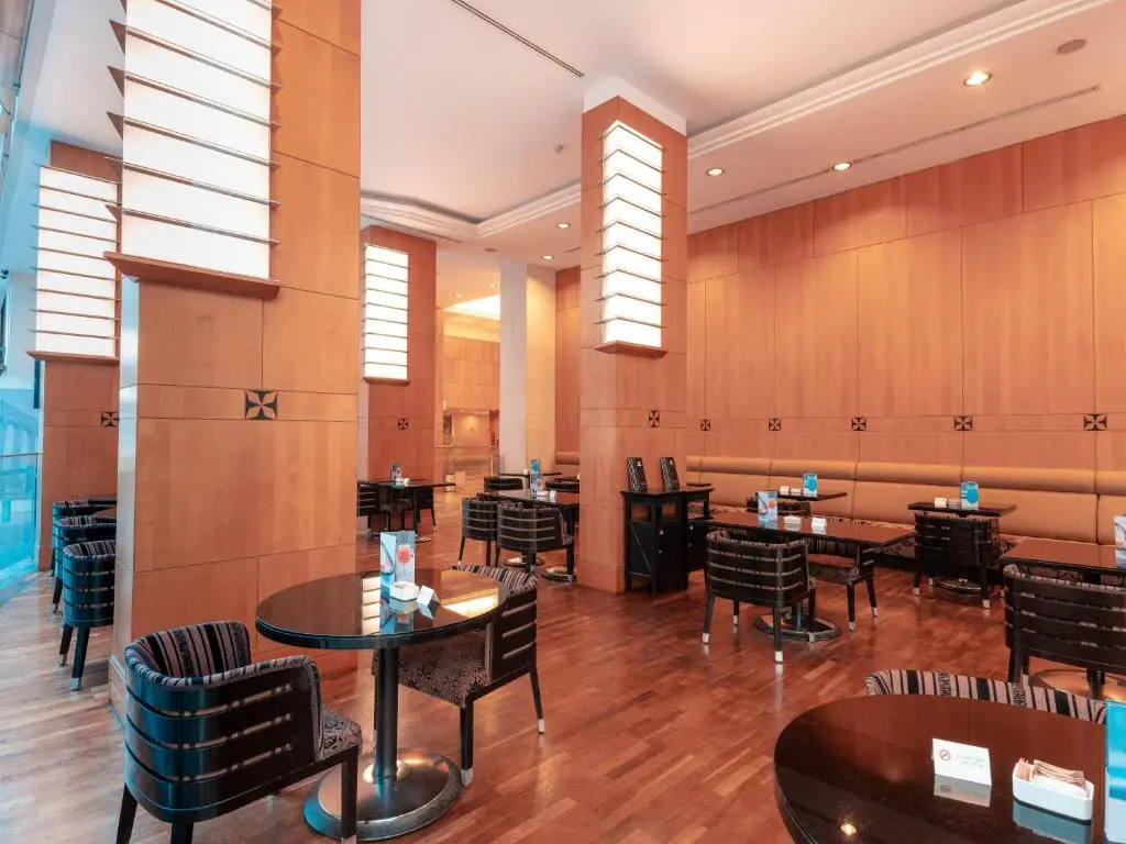 Holiday Inn - Suites Kuwait Salmiya by IHG