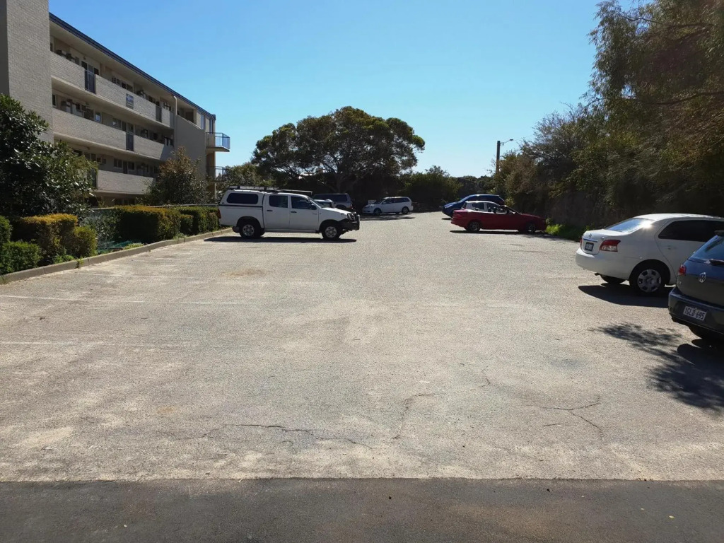 Studio 101 - First floor Fremantle studio apartment