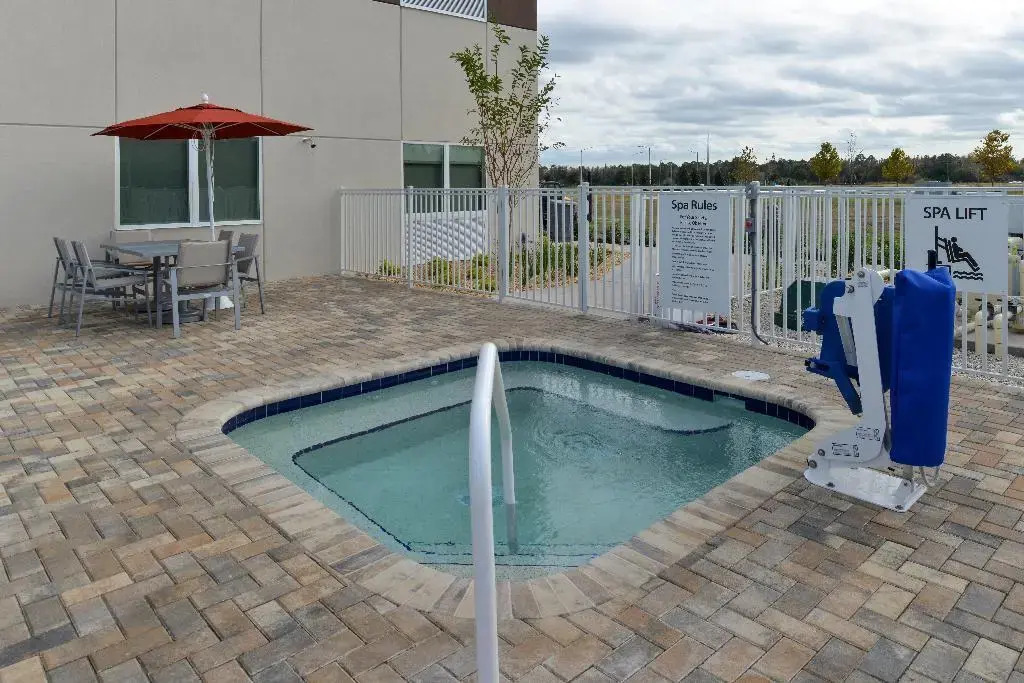 Holiday Inn Express & Suites Trinity by IHG