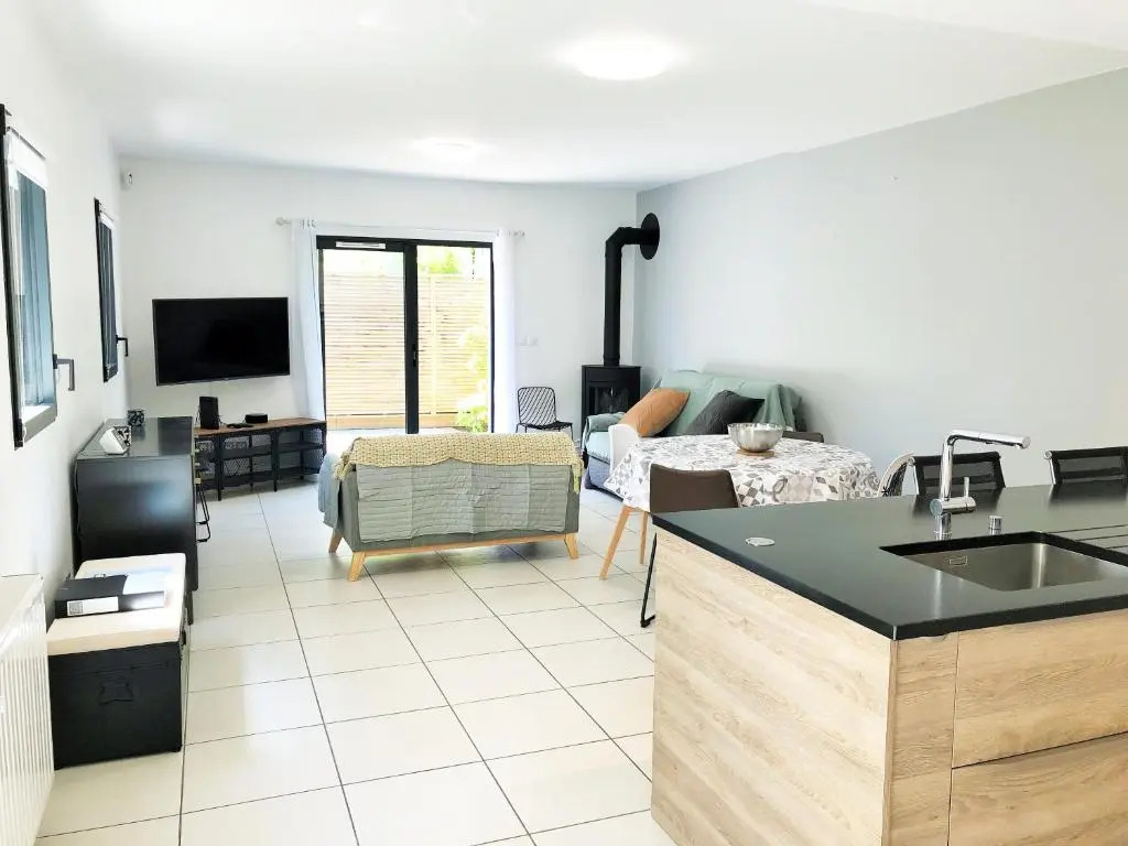 Maison Mitoyenne Moderne Quartier Aiguillon Residence 7