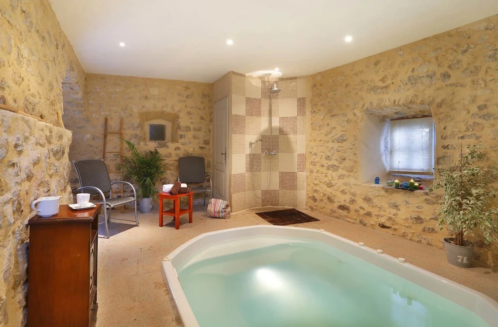 Chateau de Montfroc