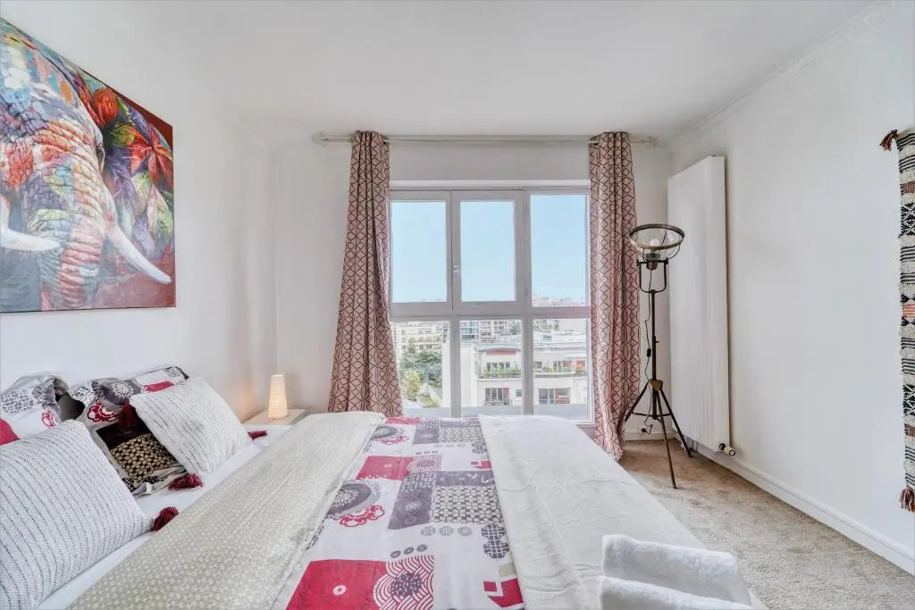 Chic and spacious apart with parking