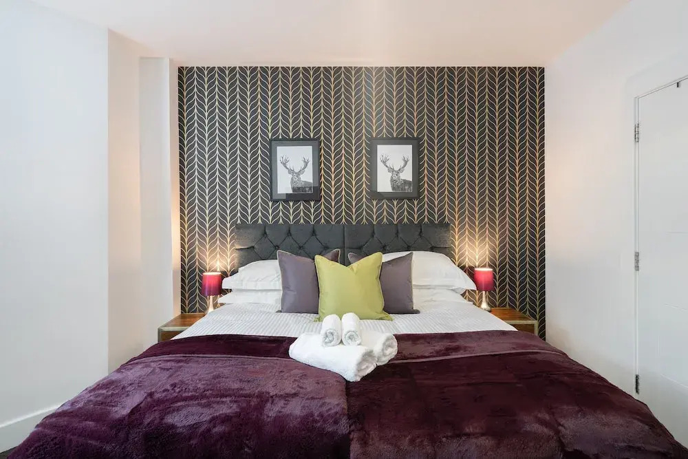 Stylish Executive Apartment in Reading