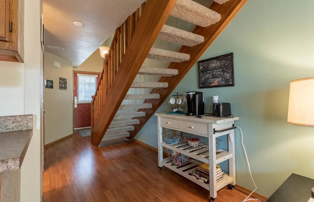 Happy Trails 2 Bedroom Condo by Redawning