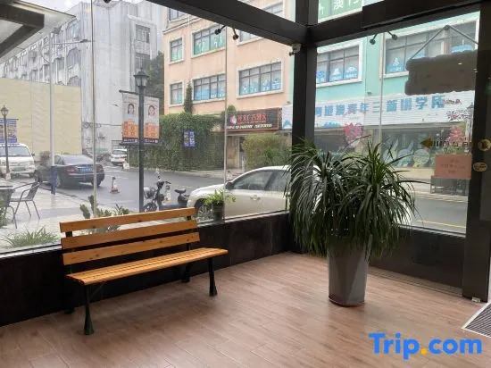 Youth Talent Apartment