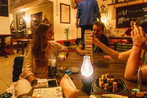 Pomme Hostel Restaurant & Bar - Private Sleeping Cabins