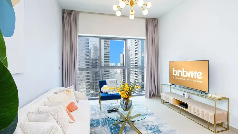 1B-Bellevue Tower 2-1902 by bnbme homes