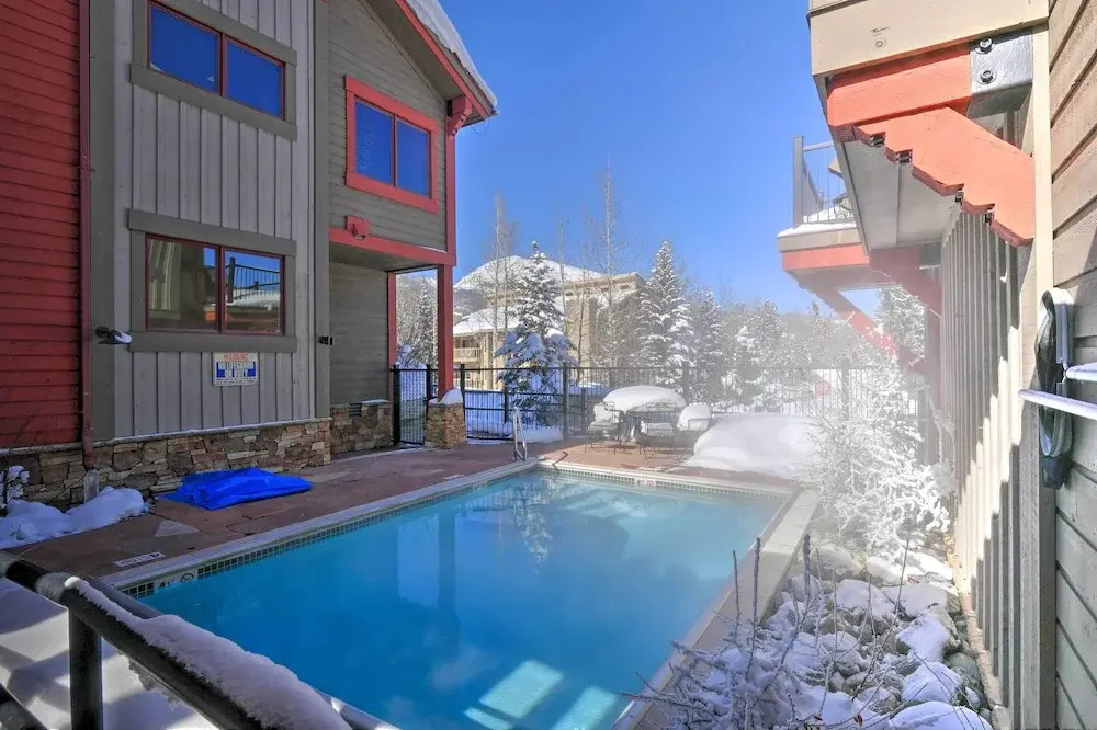 Large Deck + Stunning Views: Mtn Condo in Frisco!