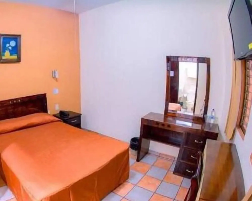 Hotel Los Girasoles