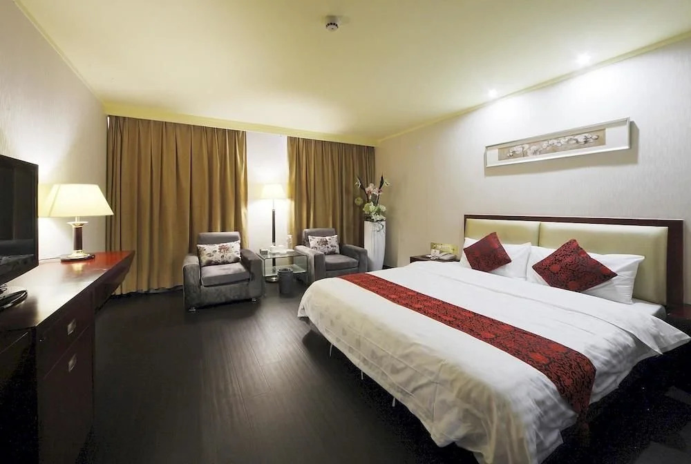 Xinghuacun Hotel