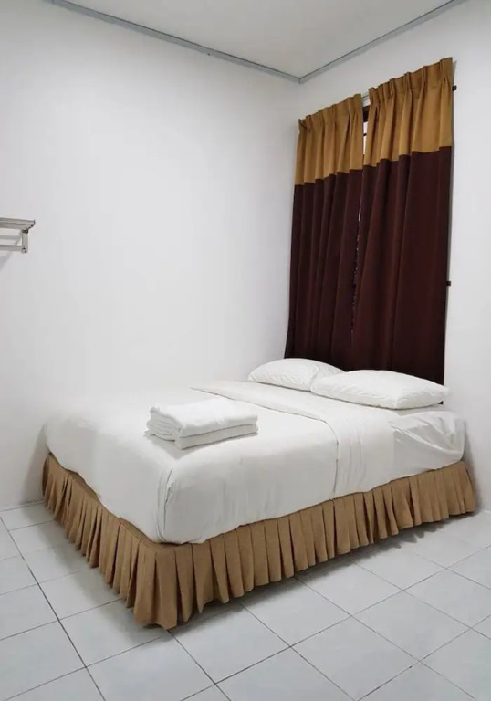 Anjung Apartment 3BR 8