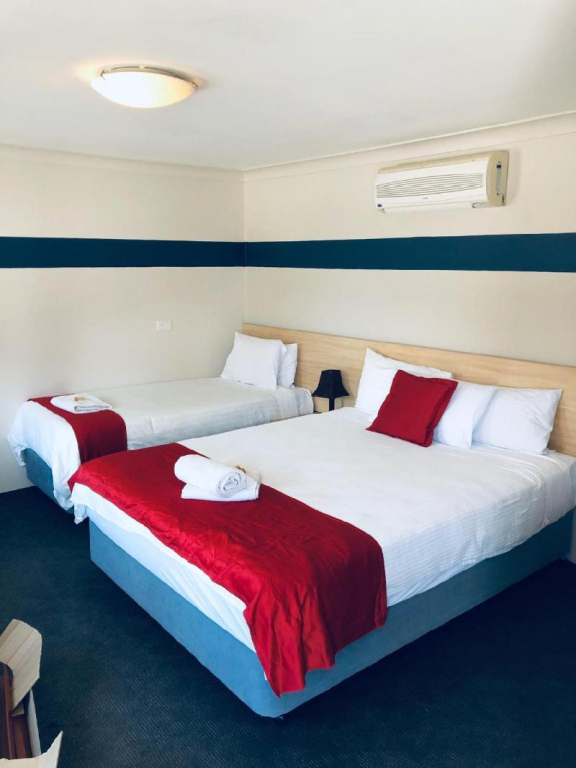 Red Cedar Motel