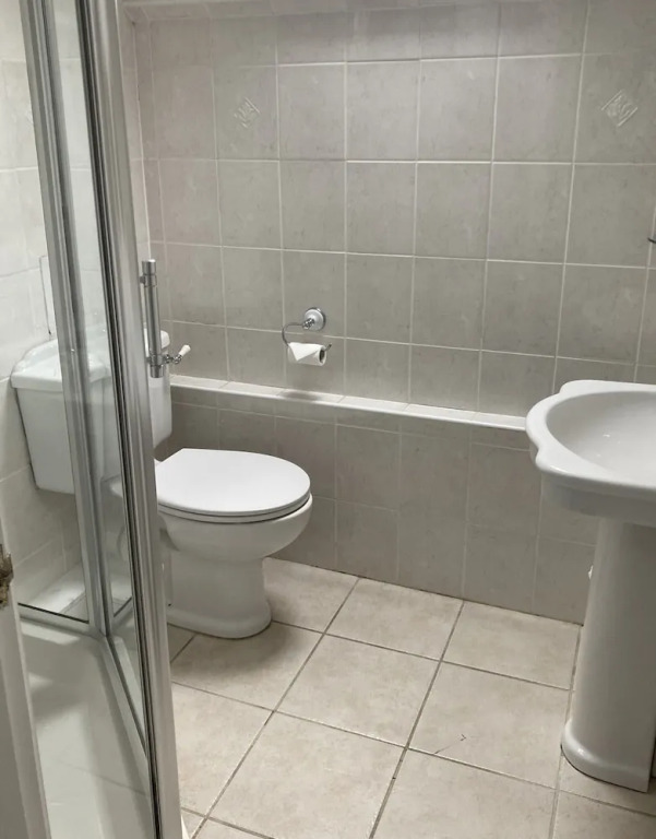 Donnington Guest House