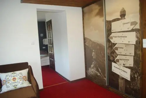 Dom Wypoczynkowy Karolina - pokoje i apartamenty